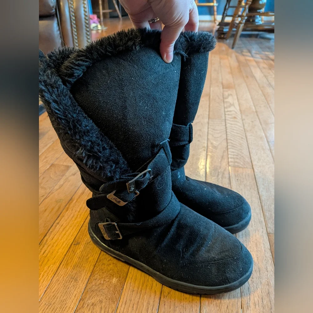 Holly Black Winter Boots with Buckle Detail